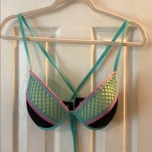 Color block bikini top